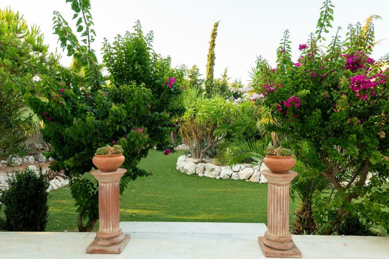Nicole'S Garden Villa Kallithea  Екстер'єр фото