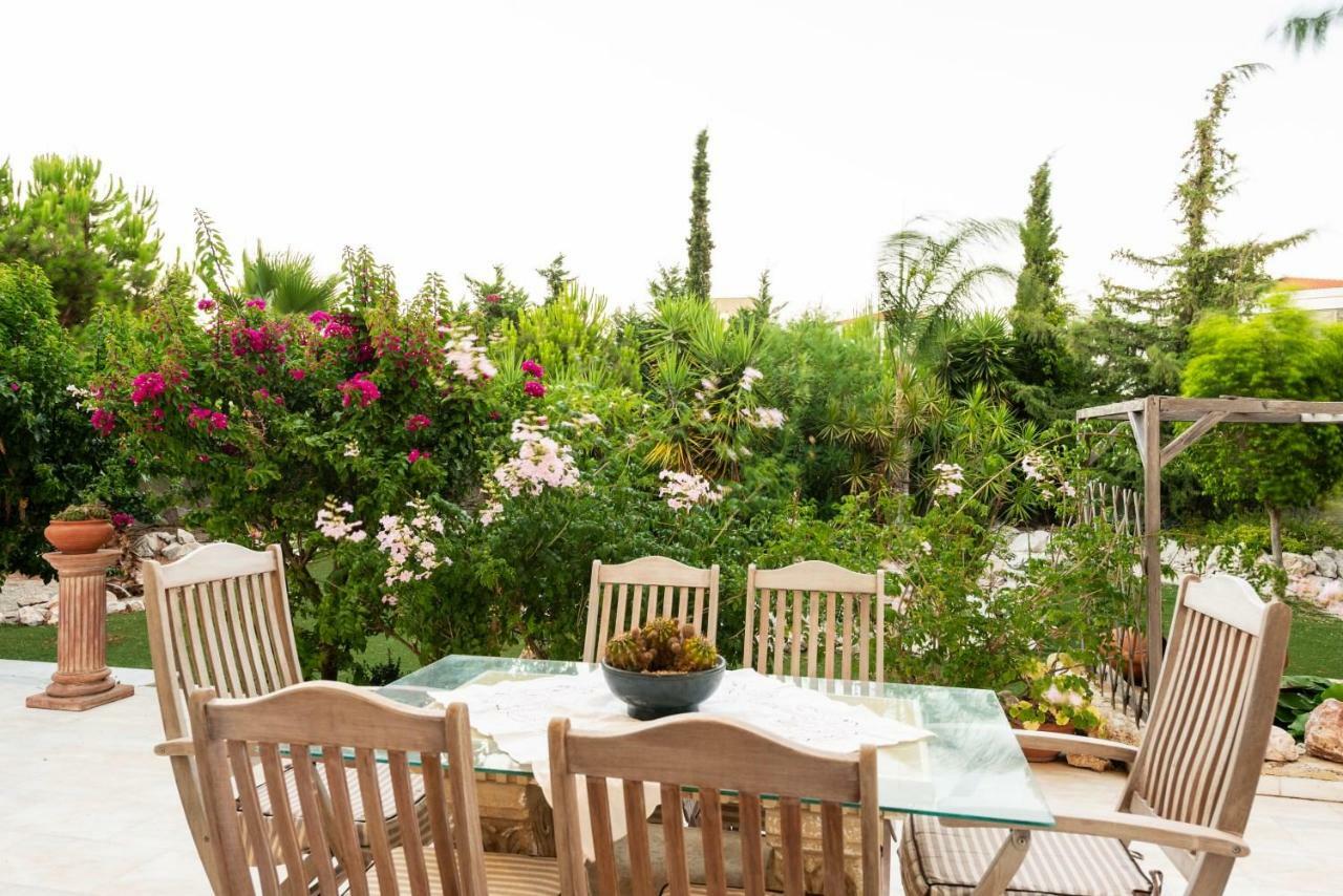 Nicole'S Garden Villa Kallithea  Екстер'єр фото